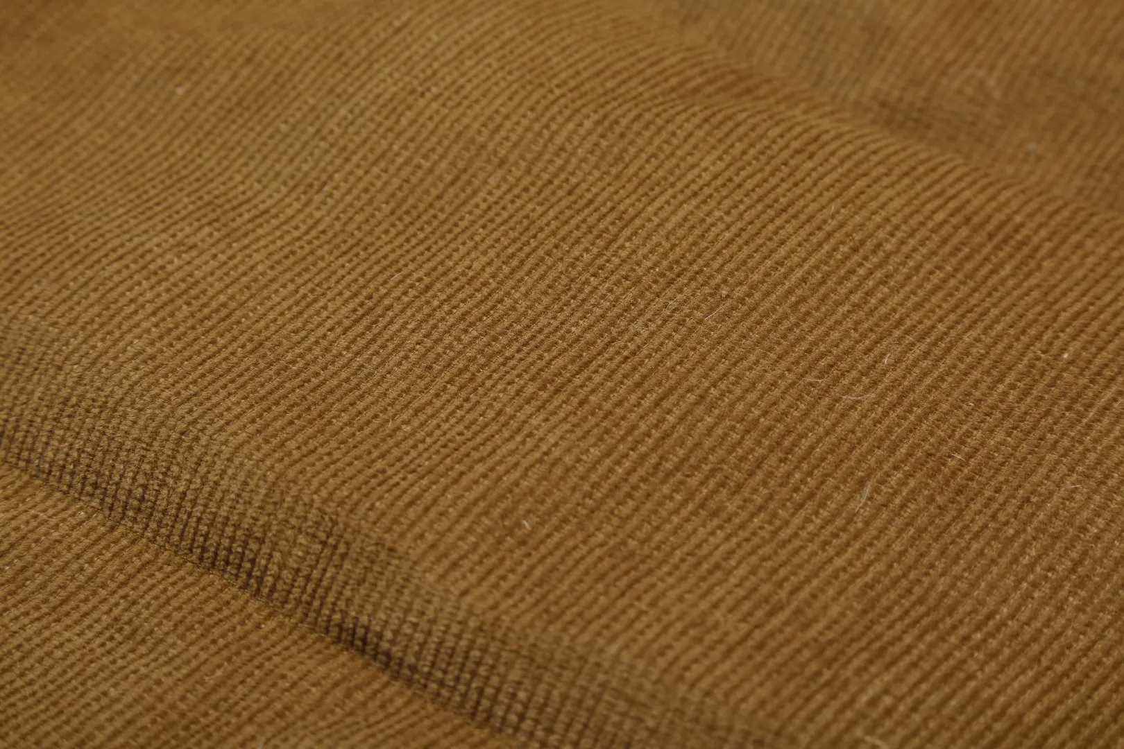 P610 White background picture [Popular item] Style number: 24382# Color: Khaki Brown Size: S to The original YKK white copper nude zipper has zipper pockets on both sides ✅ - RL2024 new down jacket Khaki corduroy cotton jacket The warm atmosphere of autumn and winter is online. The comfort brought by the cotton corduroy face and the three-dimensional grain velvet lapels. The high-waisted short version takes into account both the fit and warmth.